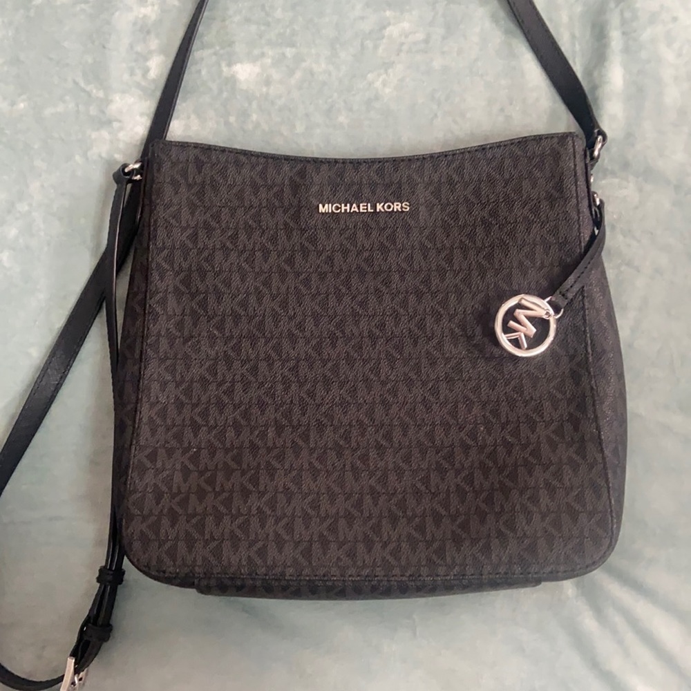 Michael Korrs crossbody